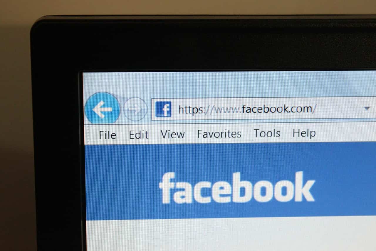 Cómo evitar cinco estafas que circulan por las redes sociales 2 Perfil de facebook