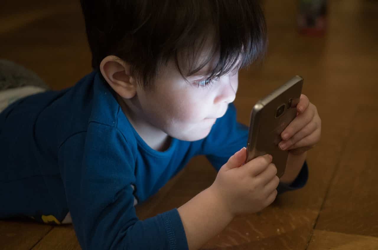 menores dispositivos moviles